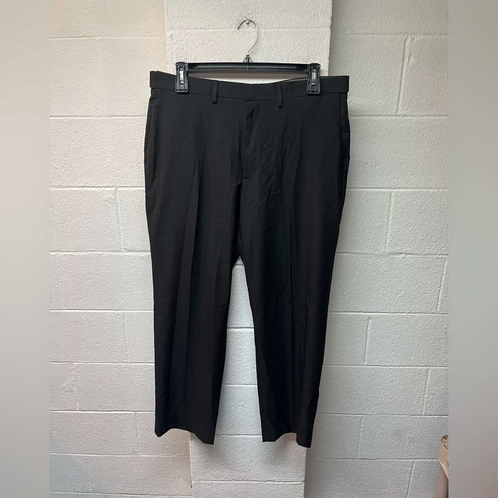 Haggar Classic Fit Black Dress Pants